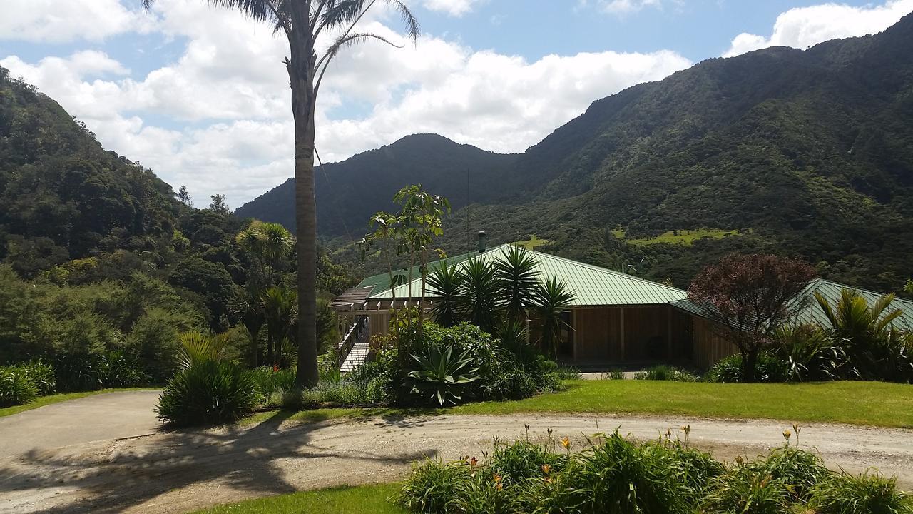 Waiotemarama Falls Lodge Опонони Экстерьер фото